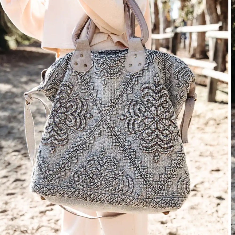 Lovestitch Sequioa weekender bag